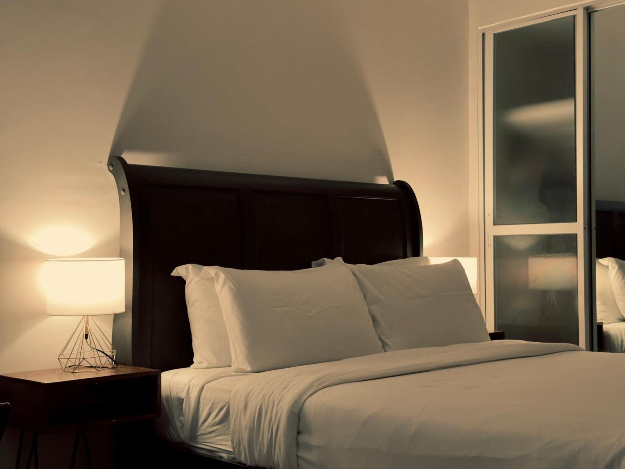 Harman Suites Моалбоал Екстериор снимка